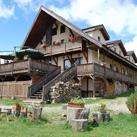 Hotel Cabana Motilor Mărişel Exterior foto